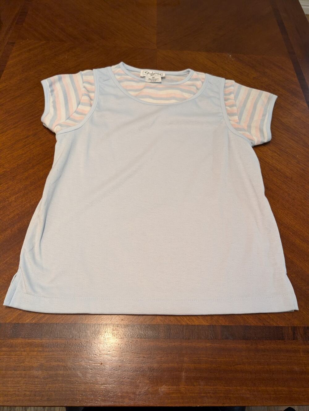 Vintage 90s layered tank-over-tee style y2k prelayered top